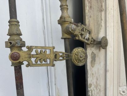Set of 10 espagnolette espagnolettes in finely...