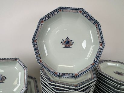 COQUET in Limoges.
Model 