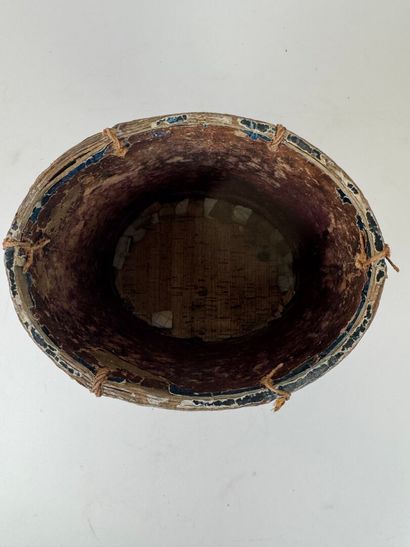 Small desk basket in boiled cardboard in...