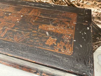 JAPAN, 19th century.
Large rectangular lacquered...