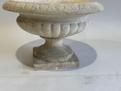 Garden basin in reconstituted stone, with...