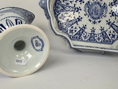 GIEN.
Polychrome earthenware set including...