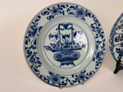 CHINA, 19th century. 
Two circular plates...