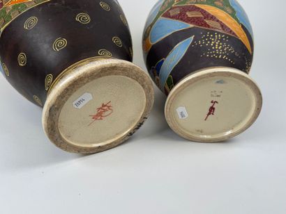 JAPAN, 20th century.
Two polychrome and gold...