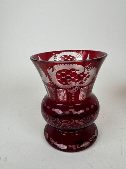 BOHEME.
Lot including :
- an oval planter.
10.5...