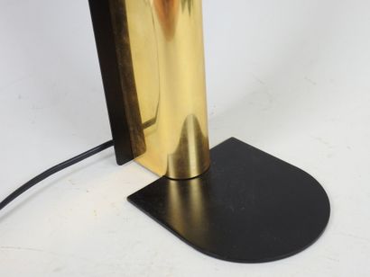 Modernist lamp in brass and black lacquered...