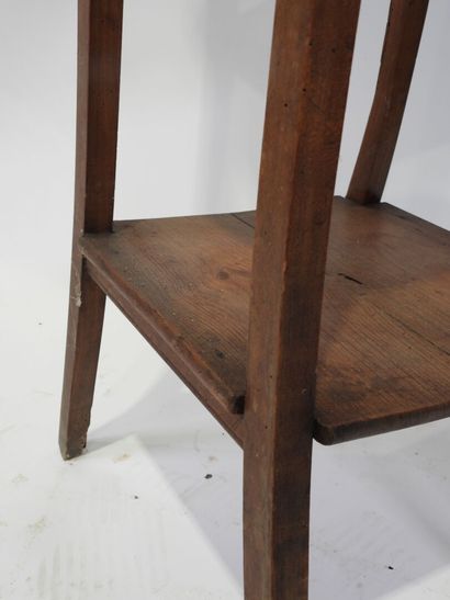 Natural wood sellette with square top, legs...