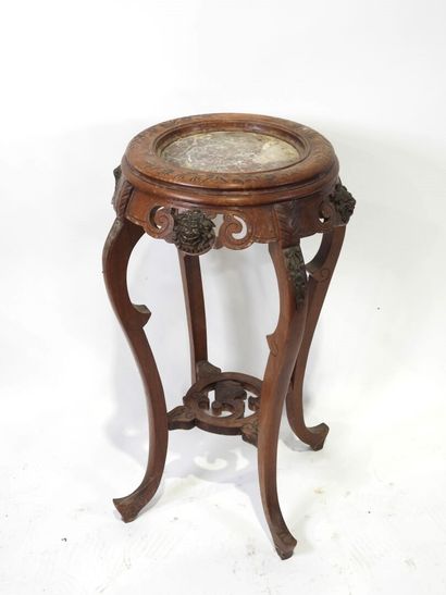 Carved wood sellette of Asian inspiration,...
