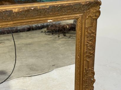 Rectangular mirror in wood and gilded stucco,...