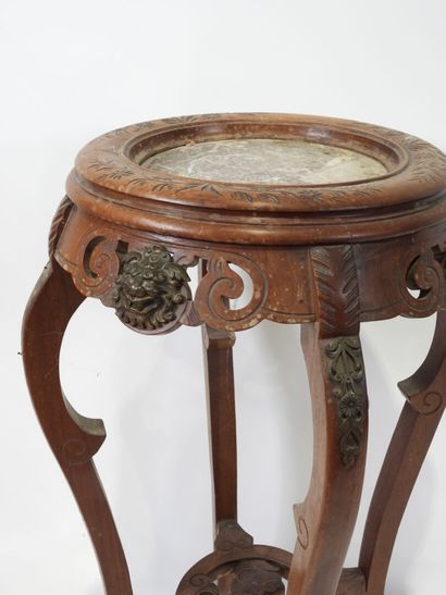 Carved wood sellette of Asian inspiration,...