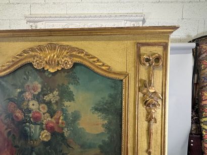 Overmantel mirror in wood and gilded and...