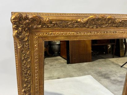Rectangular gilded and carved wood mirror...