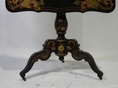 Tripod pedestal table in black lacquered...