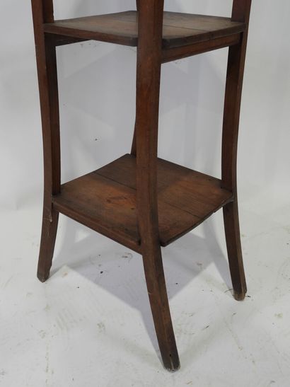 Natural wood sellette with square top, legs...