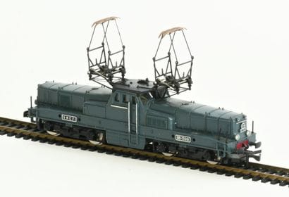 HORNBY, Ho, motrice électrique BB-12061,...