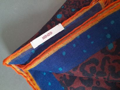 KENZO.
Fringed wool-blend scarf decorated...