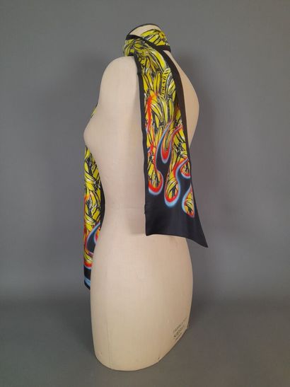 PRADA.
Silk twill scarf decorated with bananas...