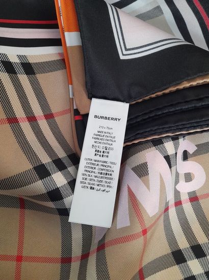BURBERRY ENGLAND, LONDON.
Silk twill scarf...