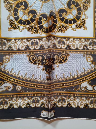 JAEGER-LECOULTRE.
Striped silk square decorated...