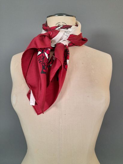 ANDRE CLAUDE CANOVA for LA COMEDIE FRANCAISE.
Silk...