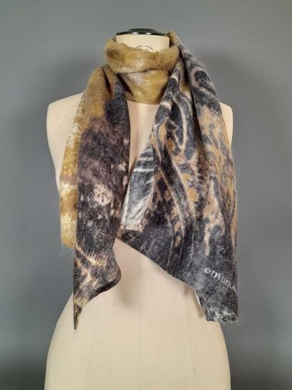 EMMANUEL UNGARO.
Mohair, wool and silk scarf...