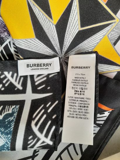 BURBERRY ENGLAND, LONDON.
Silk twill scarf...