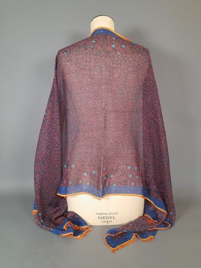 KENZO.
Fringed wool-blend scarf decorated...