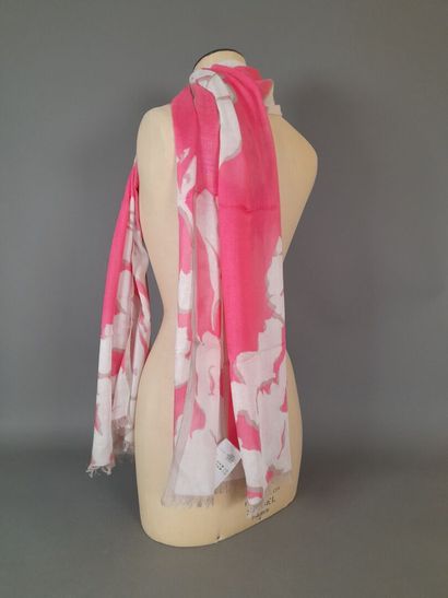 WINDSOR.
Lot including:
- Viscose and wool...