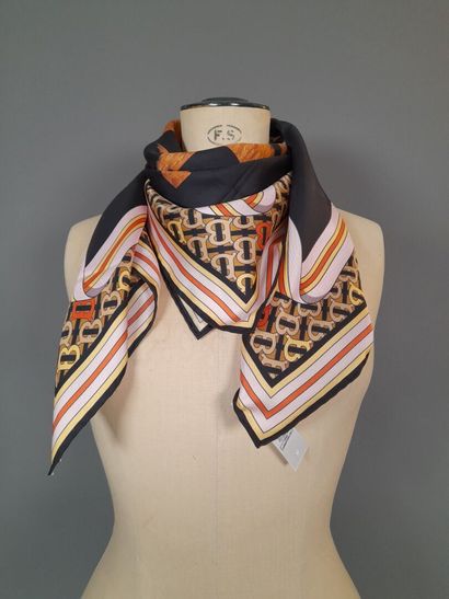 BURBERRY ENGLAND, LONDON.
Silk twill square...