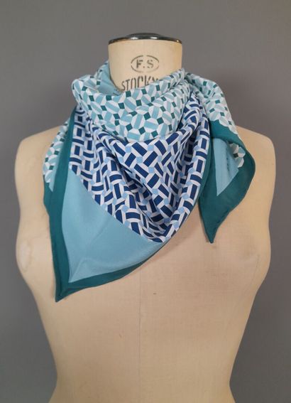 BULGARI.
Silk point with geometric decoration...