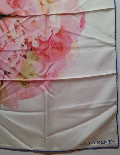 OSCAR DE LA RENTA.
Silk twill square decorated...