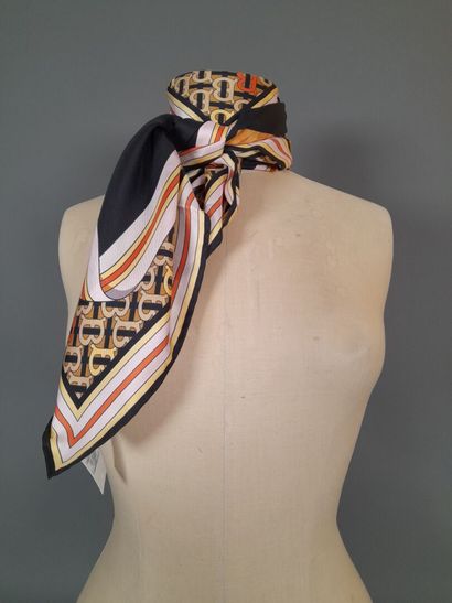 BURBERRY ENGLAND, LONDON.
Silk twill square...