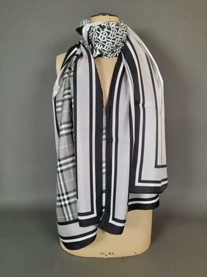 BURBERRY ENGLAND, LONDON.
Silk twill scarf...