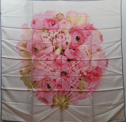 OSCAR DE LA RENTA.
Silk twill square decorated...