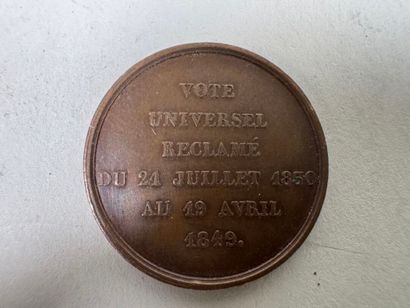 Lot of 10 medals in bronze or metal.
19th...