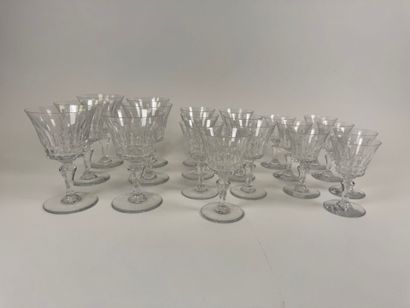BACCARAT. 
Piccadilly model. 
Set of crystal...