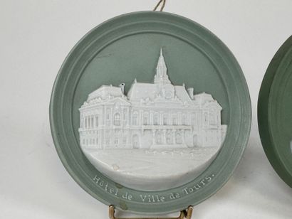 Porcelain from SAXE. 
Basilique Saint Martin...