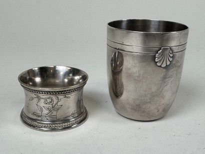 ERCUIS
Silver-plated shell-shaped tumbler....