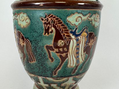 VIETNAM, 20th century.
Large polychrome ceramic...
