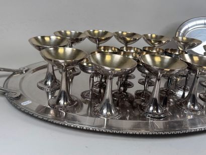 Silver-plated champagne service comprising...