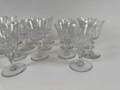 BACCARAT. 
Piccadilly model. 
Set of crystal...