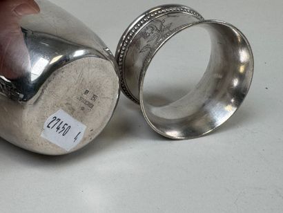 ERCUIS
Silver-plated shell-shaped tumbler....
