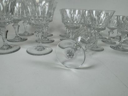 BACCARAT. 
Piccadilly model. 
Set of crystal...