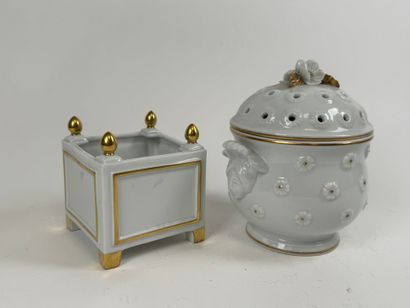 RAYNAUD & Cie in Limoges. 
White and gold...