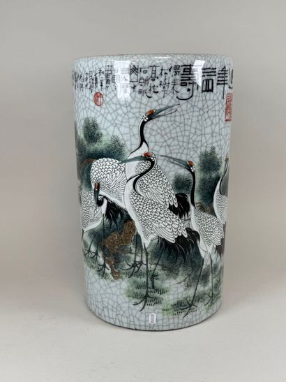 CHINA, 20th century.
Large polychrome porcelain...