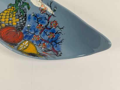LONGWY.
Fruits et Fleurs model.
Polychrome...