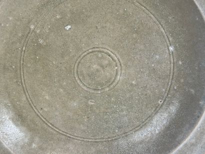 IRAN.
Hollow ceramic dish with green patina.
D....