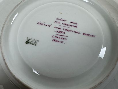 Large cup and saucer in white and gold porcelain,...