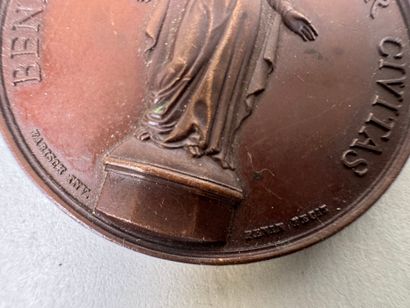 Lot of 9 bronze and silver medals.
19th century.
D....