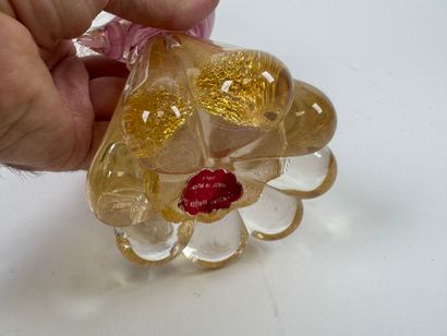 Lot including:
- MURANO, 20th century.
Bird.
Moulded,...